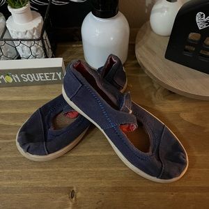 Tom’s, Vintage style kids size 10 Flats